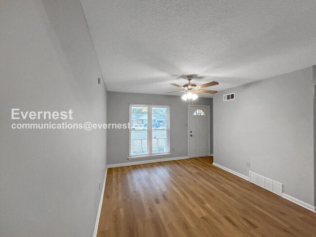 Foto del edificio - 7590 Amhurst Cove