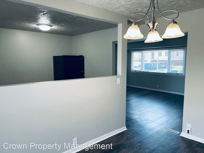 Building Photo - 2 br, 1 bath House - 6711 S 49th St