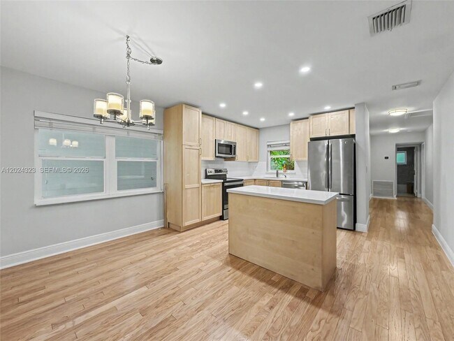 Foto del edificio - 7601 SW 64th Ct