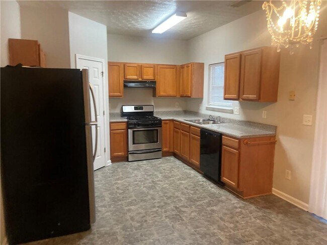 Building Photo - 3959 Shenfield Dr
