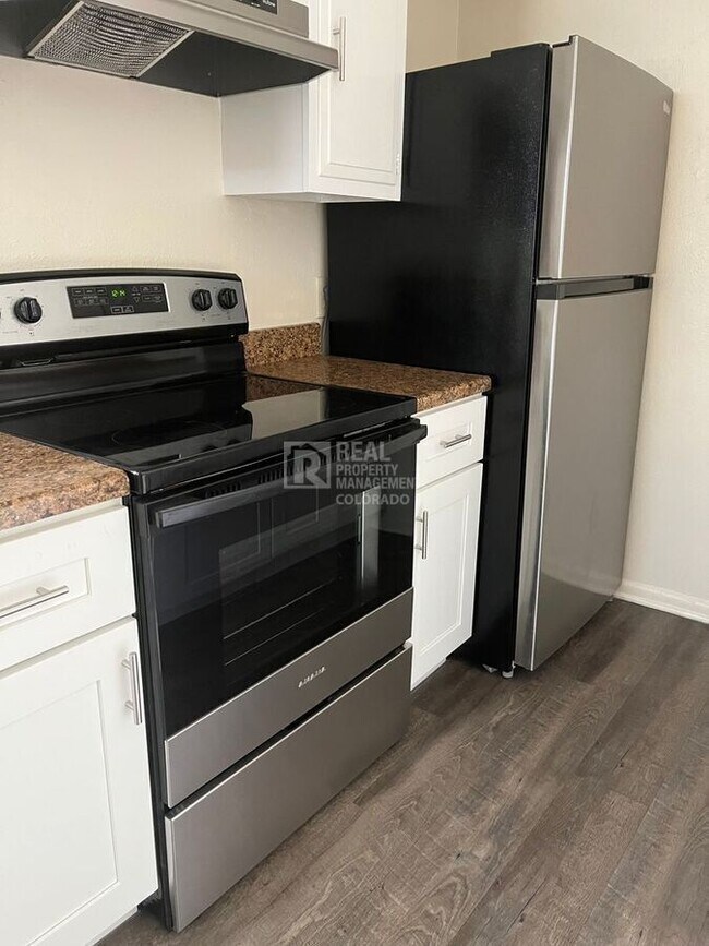 Foto del edificio - 1303 Coffman St