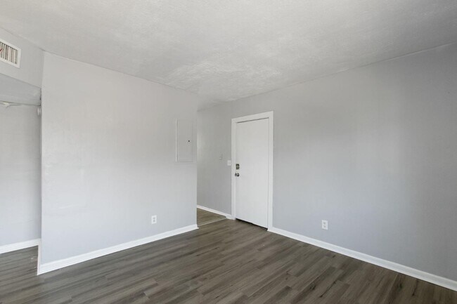 Foto del edificio - 1110 W 29th St