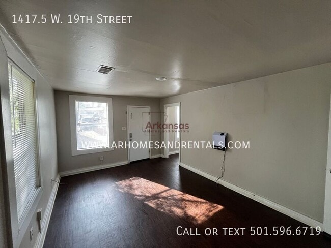 Foto del edificio - 1417.5 W 19th St