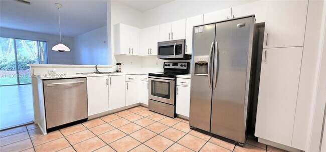 2058 Madeira Dr Weston FL 33327 - 2058 Madeira Dr Weston Fl Building Photo 