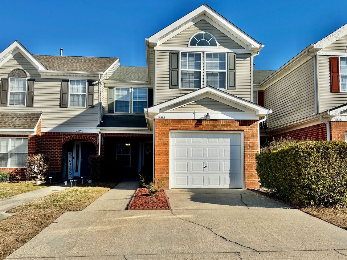 Primary Photo - Ready NOW!! Fabulous 3-Bedroom Townhome w/...