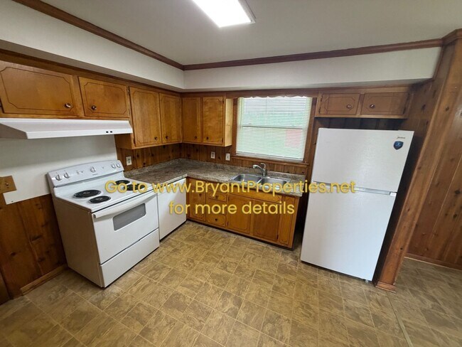 Building Photo - Nashville - 3 Bedroom, 1.5 Baths, Hermitage Area