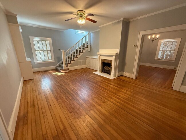 Foto del edificio - 903 Lee St N