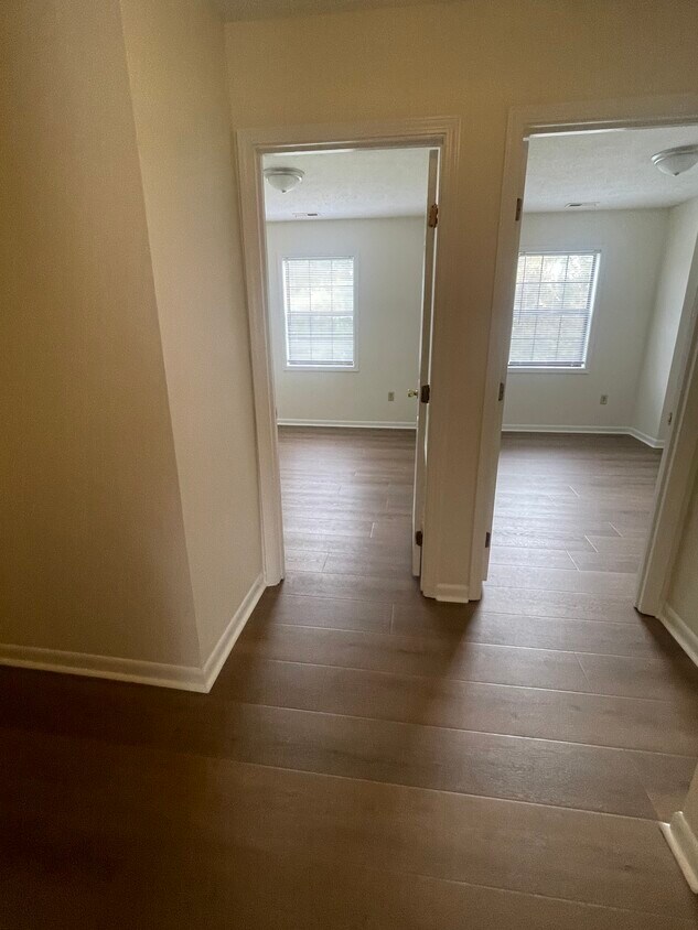 Foto del edificio - 106 Heather Ln