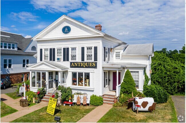 Building Photo - 159 Broad St