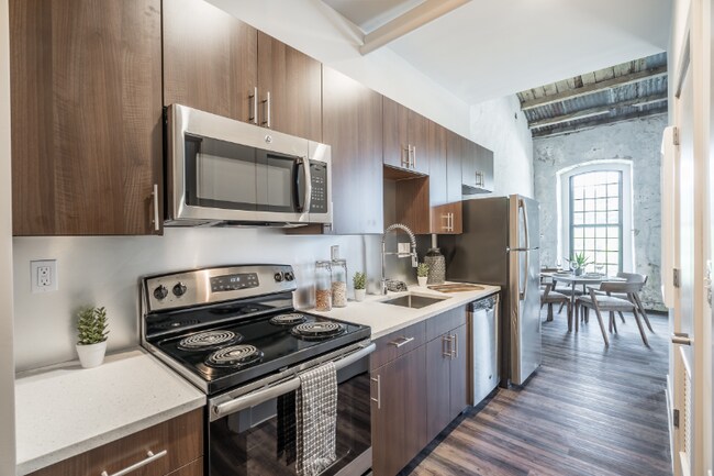 Building Photo - 3715 Main St