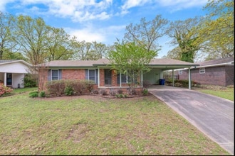 Building Photo - 6505 Chippewa Dr