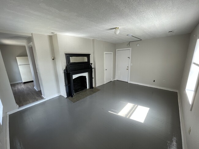 Living - Bedroom - 1144 Louisiana St