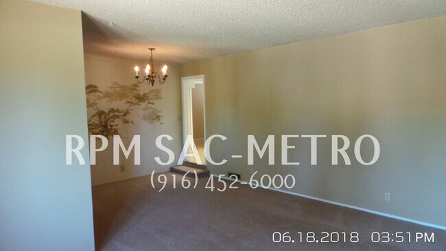 Building Photo - Charming 3 Bed In Pocket-Greenhaven
