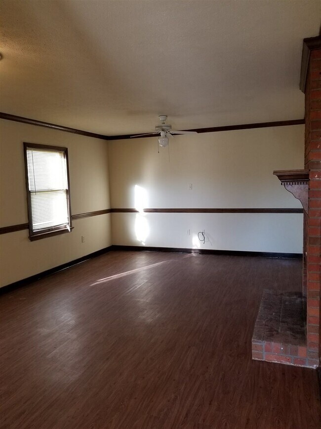 Building Photo - 41 Northtown Rd