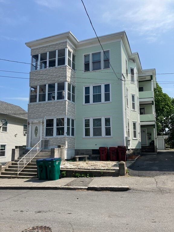 Primary Photo - 106 Mt Washington St