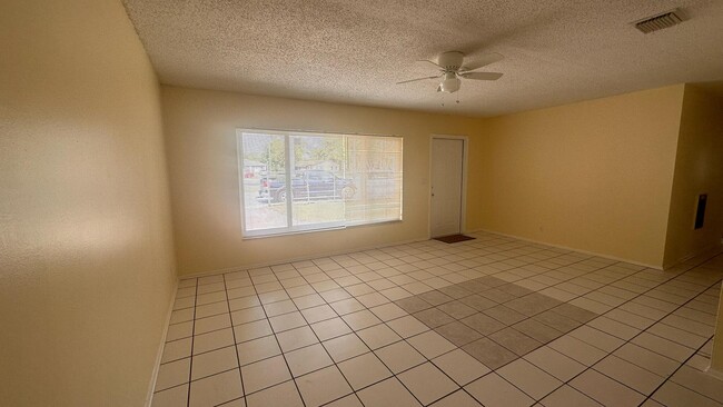 Building Photo - 1506 Palm Beach Lakes Blvd