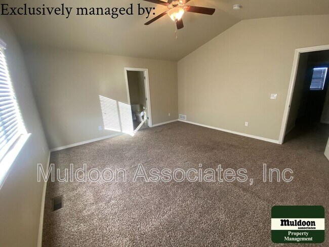 Foto del edificio - 6134 Wallowing Way