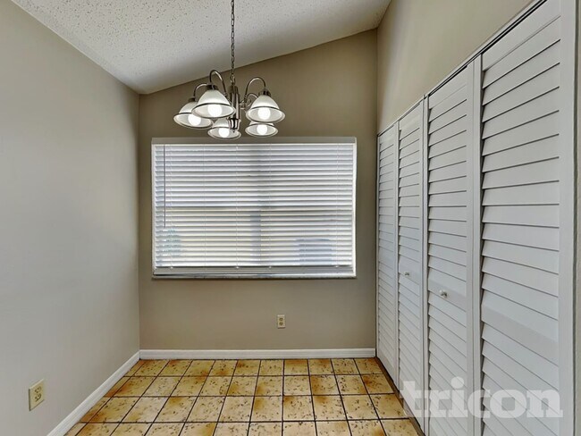 Foto del edificio - 5318 Southwick Dr