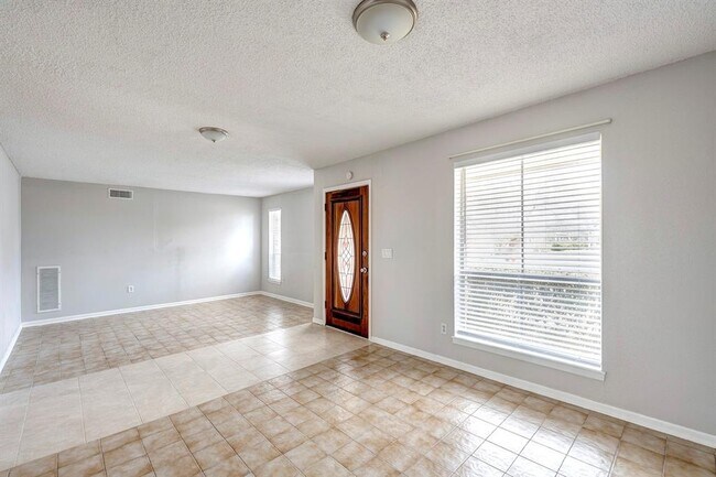 Building Photo - 12263 Monticeto Ln