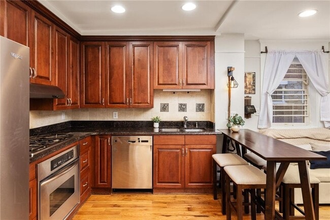 Foto del edificio - 259 14th St NE