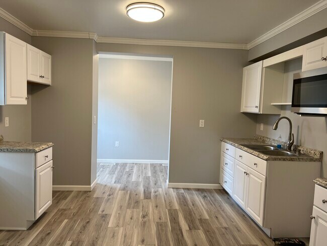 Foto del edificio - 324 Front St