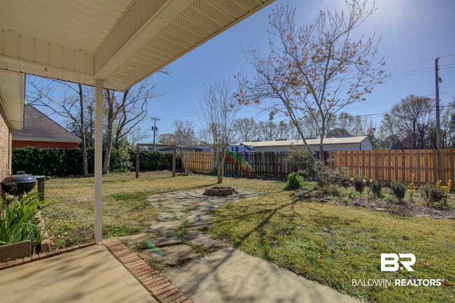 Foto del edificio - 200 Hawthorne Cir