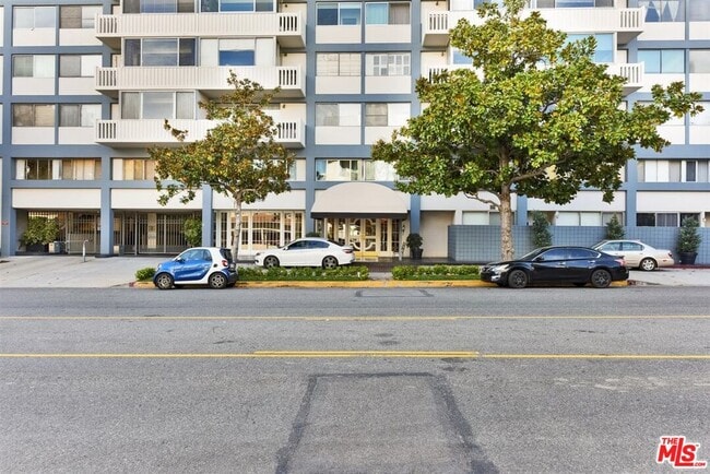 Building Photo - 969 Hilgard Ave