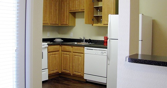 Premier On Woodfair Apartments Houston Tx Apartments Com