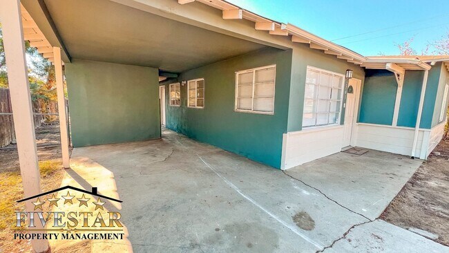 Foto del edificio - 2703 Center St