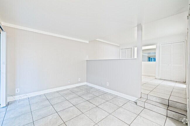 0HAB, 1BA - 500 FT² - Reserve At Waters