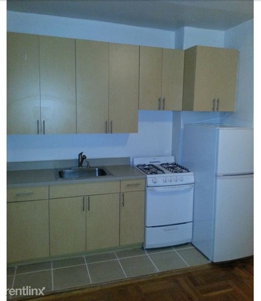 Building Photo - 3252 33rd St