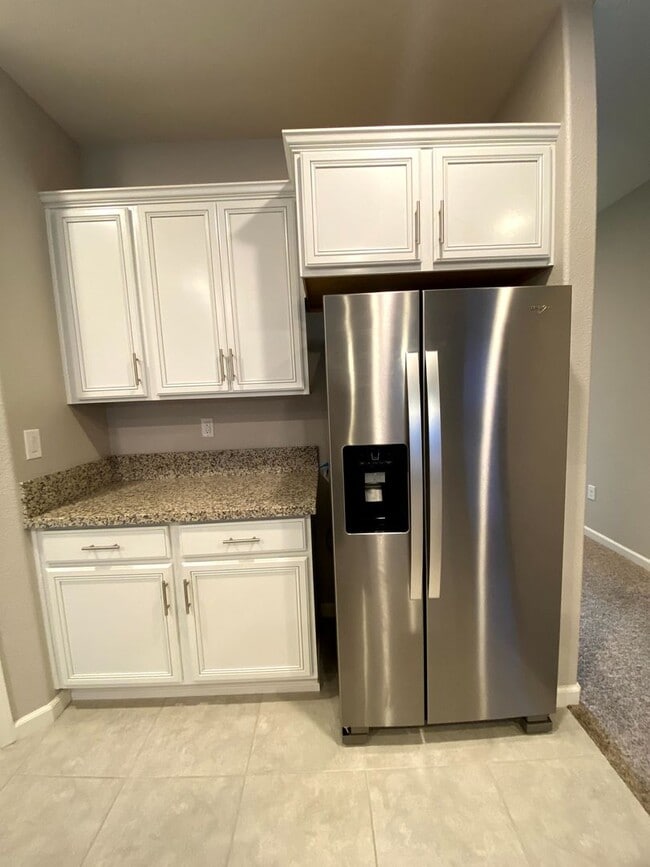 Building Photo - 3/2/2 Beautiful Home In Gardnerville Locat...