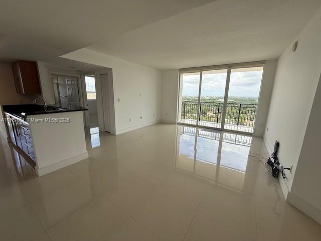 Foto del edificio - 3232 SW 22nd Terrace