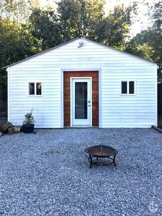 Building Photo - 1236 Sunnymeade Dr