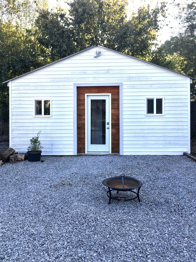 Shed in backyard converted into 3rd bedroom or home office - 1236 Sunnymeade Dr