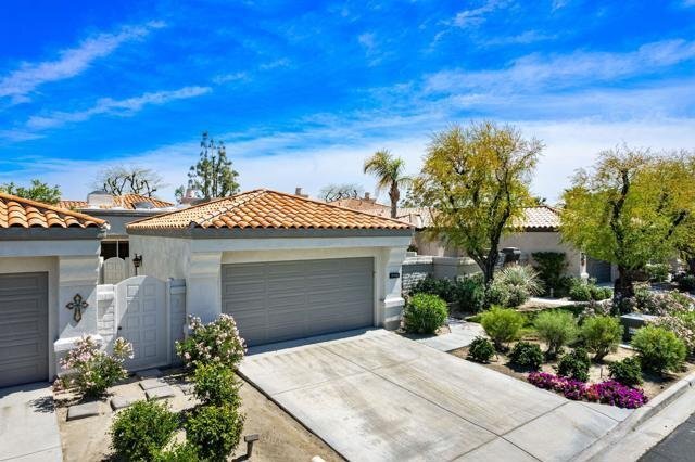 Building Photo - 57676 Interlachen