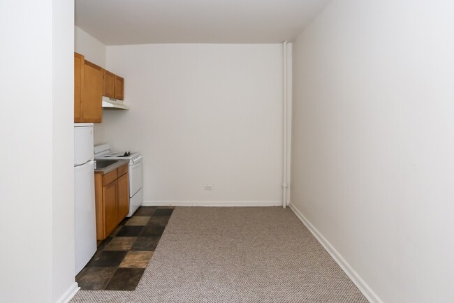 Foto del edificio - 3957 W Irving Park Rd