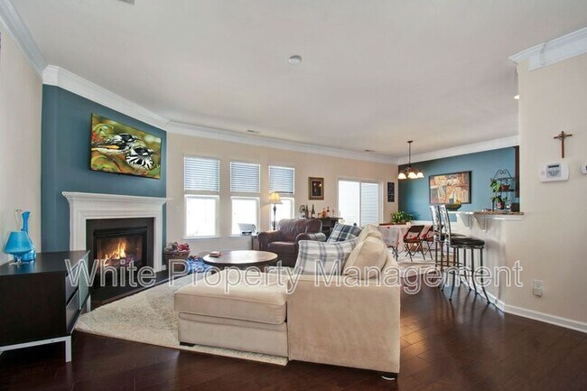 Building Photo - 4776 Mount Royal Ln