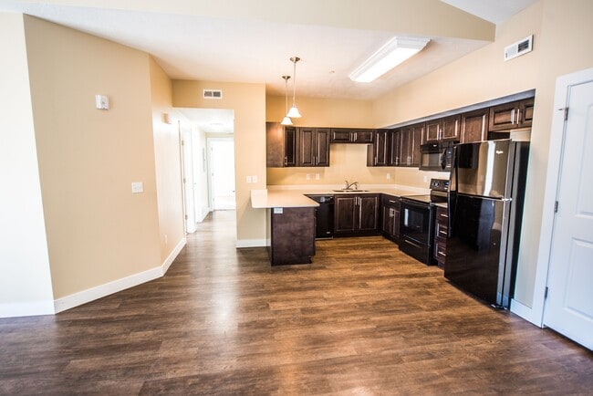 Building Photo - The Cove at Overlake