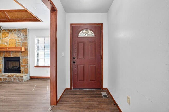 Foto del edificio - 18504 Laurel Oak Dr