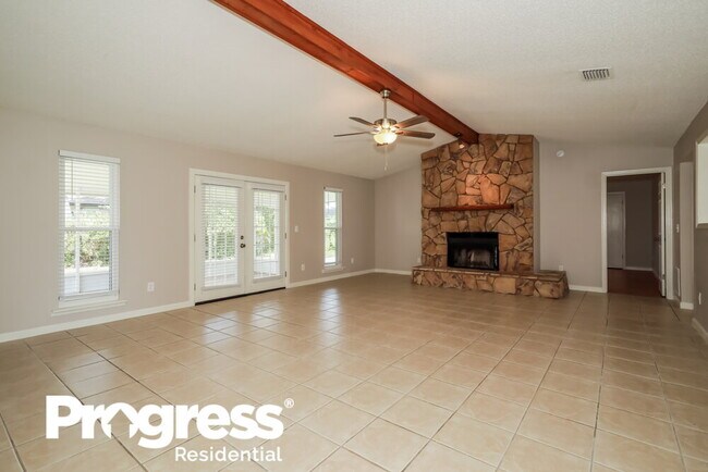 Building Photo - 11040 Mandarin Station Dr W