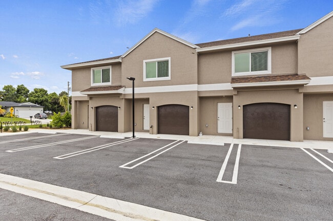 Building Photo - 4498 SW Port St Lucie Blvd