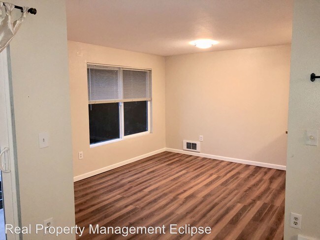 Foto del edificio - 12728 NE 144th St