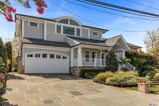 Building Photo - 139 Bayside Dr