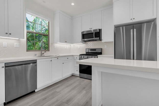 Foto del edificio - 711 Spring Gdn