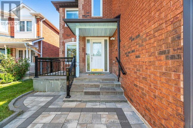 Photo du bâtiment - 5217 Fallingbrook Dr
