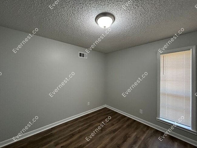 Building Photo - 6787 Pleasant Hill Rd
