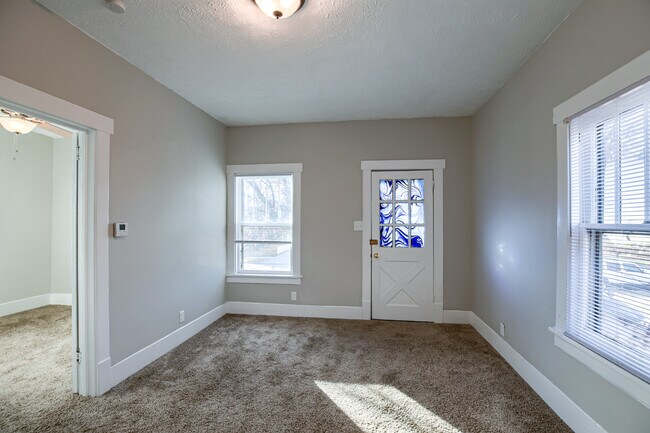 Foto del edificio - 3616 B St