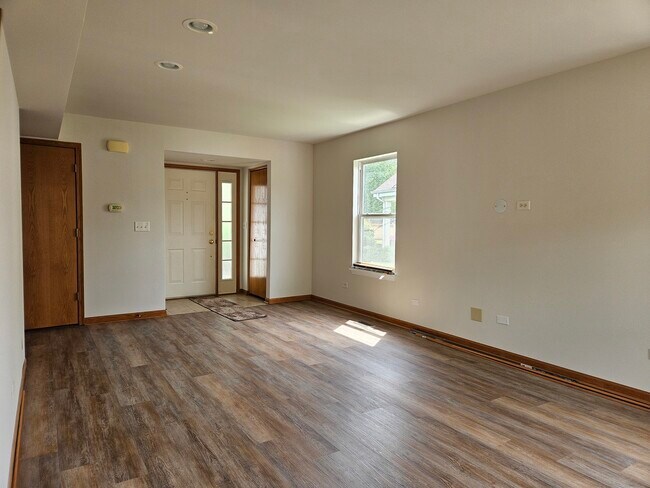 Foto del edificio - 2513 Sumac Dr