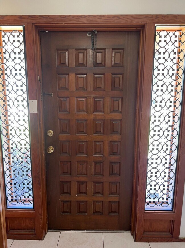 Foto del edificio - 4012 Greenwood Dr